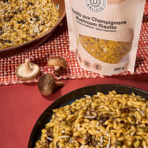 Risotto avec champignons faits avec le prêt-à-cuisinier orzo sans gluten